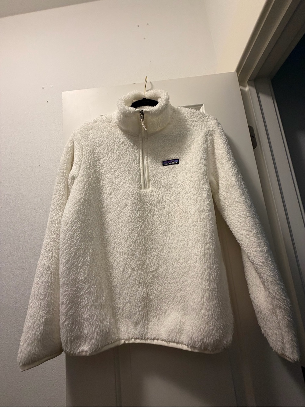New with tags / never worn!! Patagonia White Sherpa 1/4 Zip Fleece Pullover